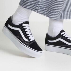 Van Stack Platform Off Wall Skate Athletic Tennis Shoe Sneaker Black Women 7 Sk8